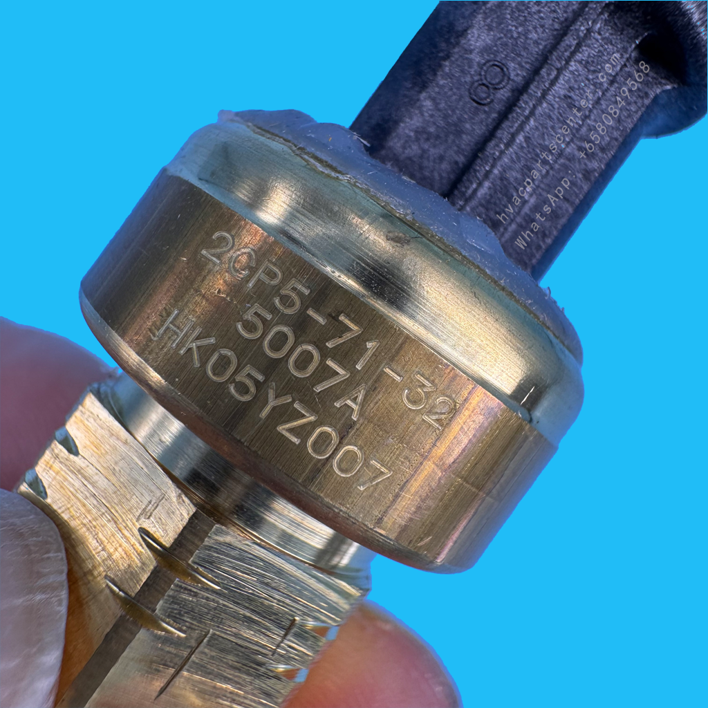 2CP5-71-32 Pressure Transmitter | For Carrier Centrifugal Chillers